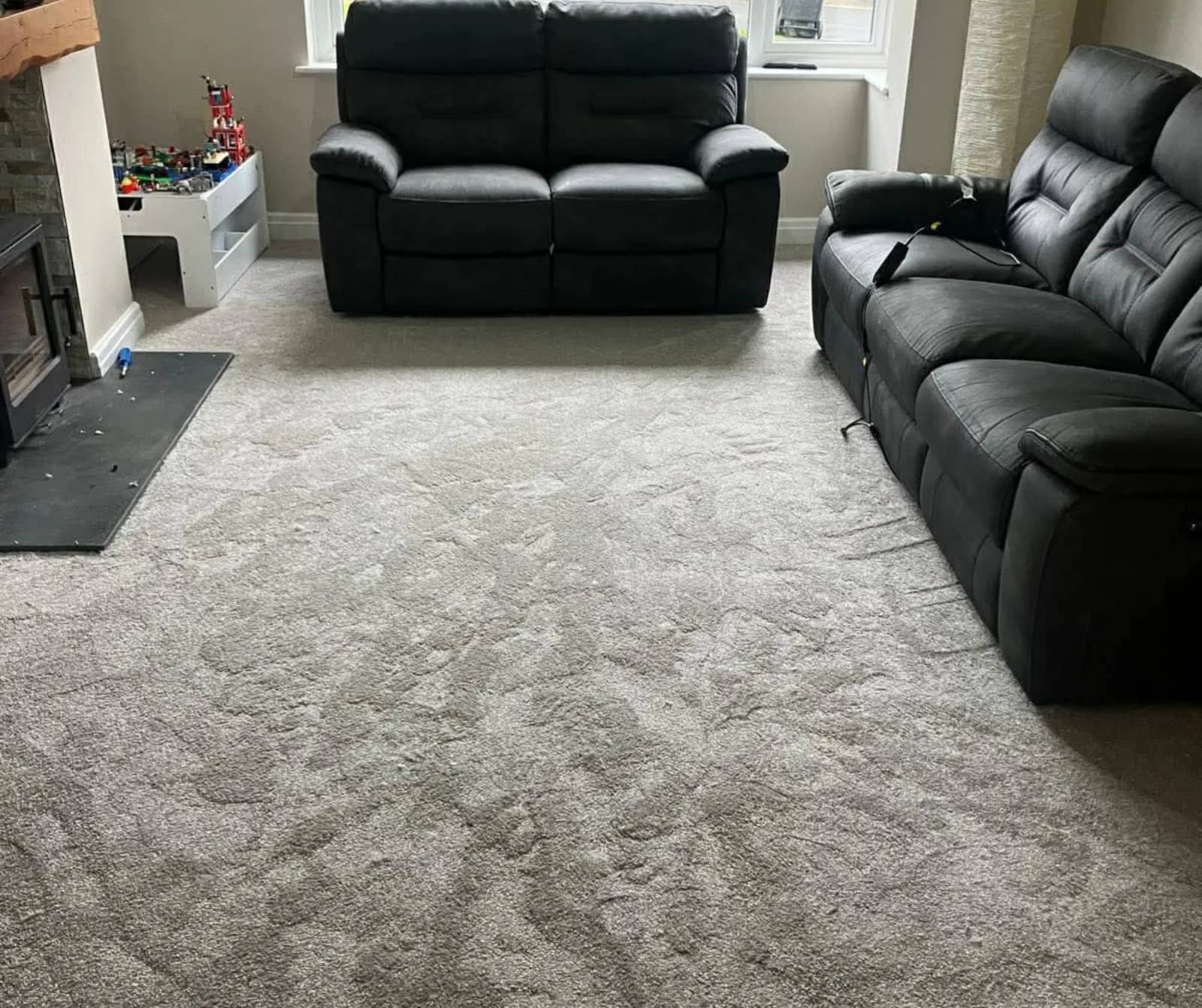 Deep pile carpet in a living room